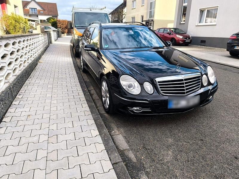 Gebraucht Mercedes E350 272 PS (200 kW) 2007 Schwarz Kombi