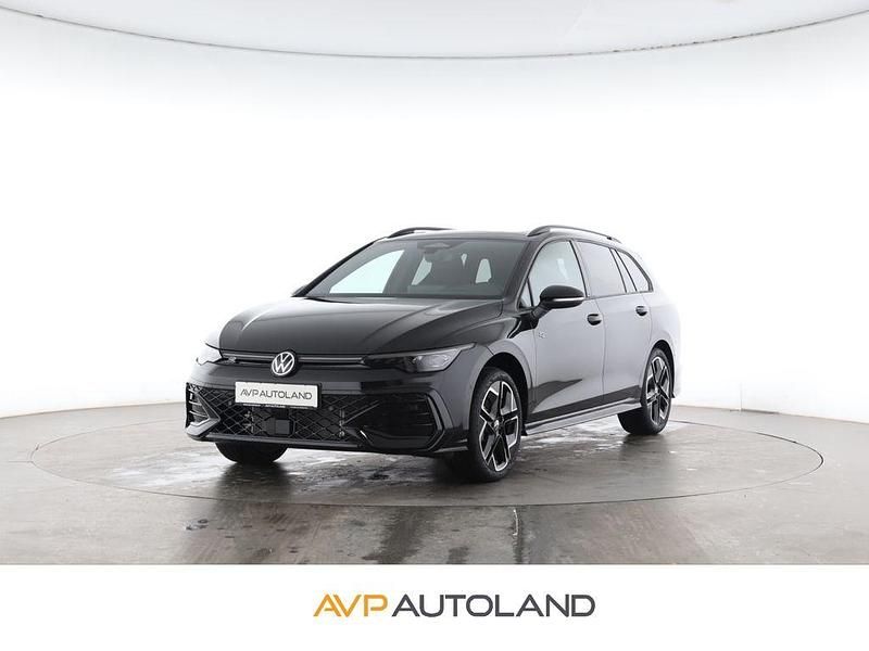 Grenadillschwarz Neu 2026 VW Golf VIII Style Kombi | 43.990 € - Bild 1/4