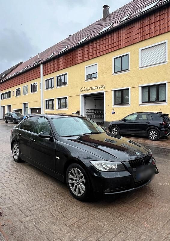 Gebraucht BMW 320 163 PS (119 kW) 2006 Schwarz Limousine
