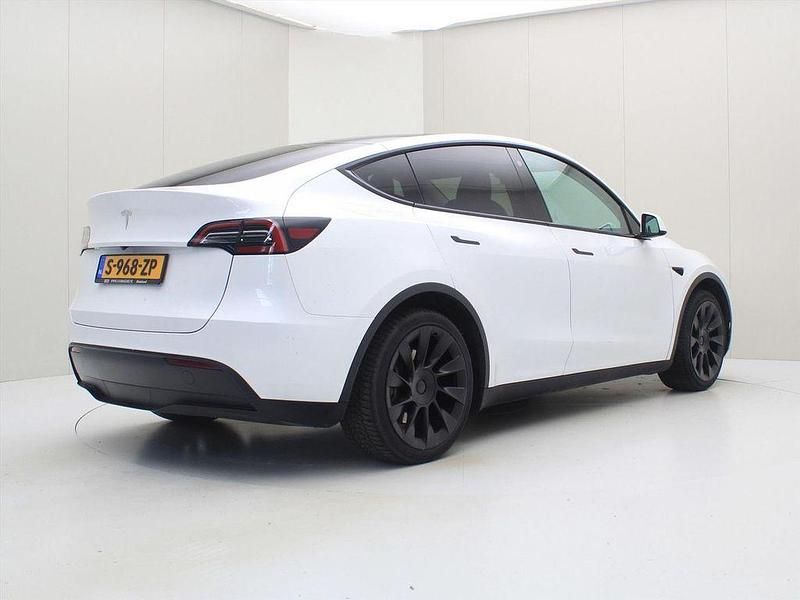 Gebraucht Tesla Model Y Standard Range 225 kW (306 PS) 2023 Weiß SUV