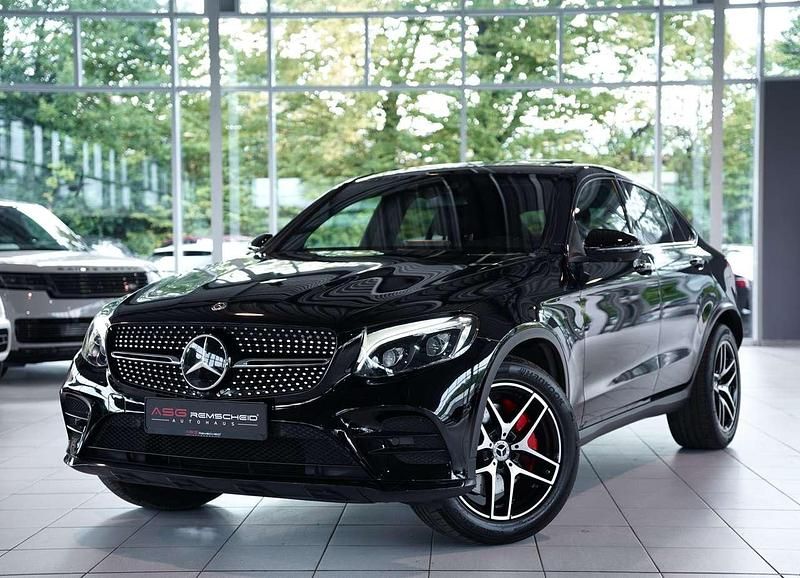 Schwarz Gebraucht 2018 Mercedes GLC250 AMG line SUV | 36.900 € (Teuer) - Bild 1/3