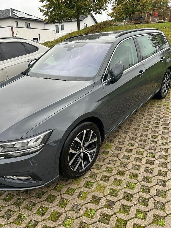 Gebraucht VW Passat Business 150 PS (110 kW) 2019 Grau Kombi