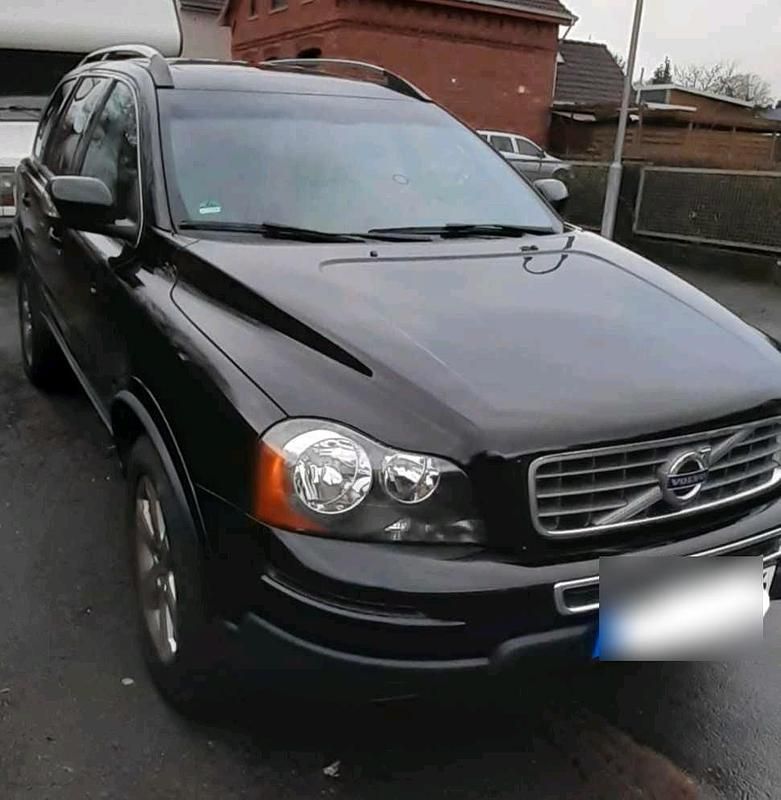 Schwarz Gebraucht 2010 Volvo XC90 SUV | 11.800 € (Etwas zu teuer) - Bild 1/4