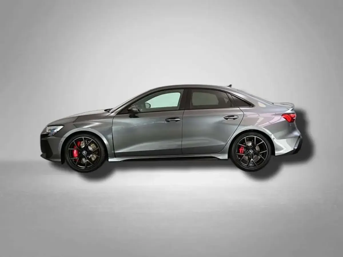 Gebraucht Audi RS3 400 PS (294 kW) 2026 Daytonagrau perleffekt Limousine