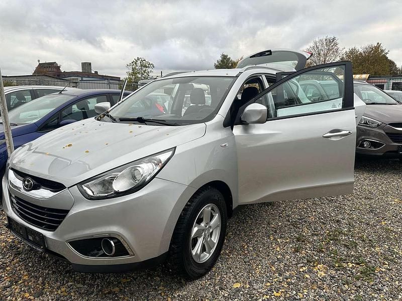 Gebraucht Hyundai ix35 Edition 135 PS (99 kW) 2012 Silber SUV