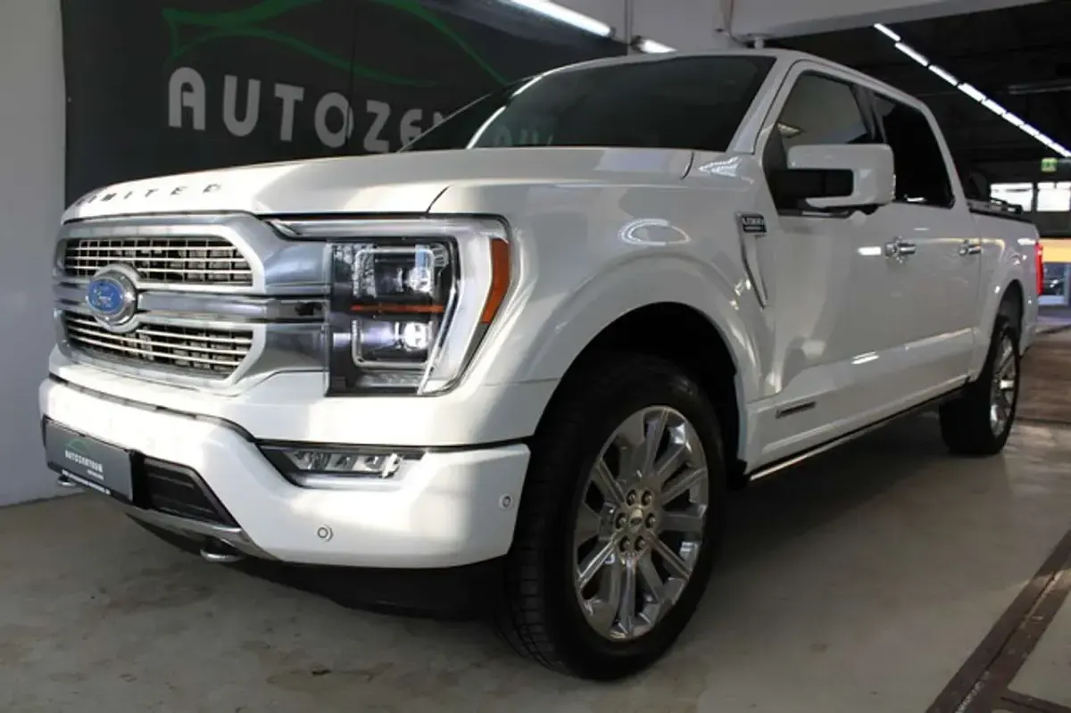 Gebraucht Ford F-150 Limited 436 PS (320 kW) 2022 Weiss metallic Pickup