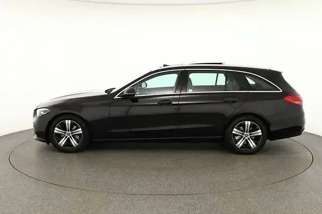 Gebraucht Mercedes C180 Avantgarde 190 PS (139 kW) 2022 Schwarz Kombi