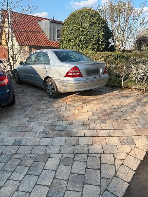 Gebraucht Mercedes 200 163 PS (119 kW) 2000 Silber Limousine