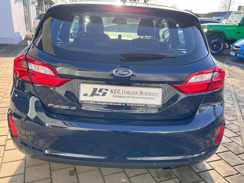 Gebraucht Ford Fiesta Trend 101 PS (74 kW) 2018 Blau Kleinwagen
