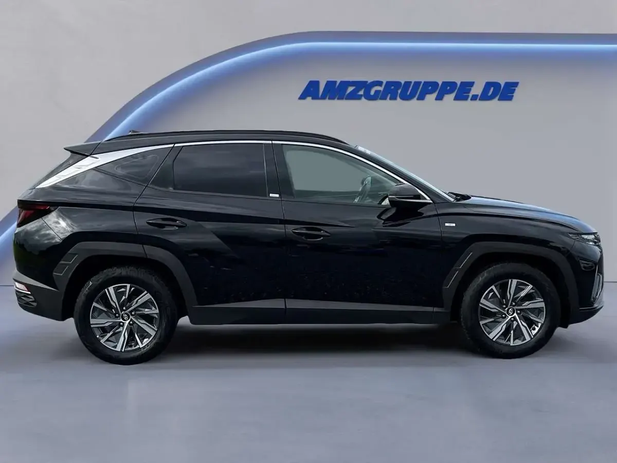 Gebraucht Hyundai Tucson 136 PS (100 kW) 2021 Phantom black met SUV