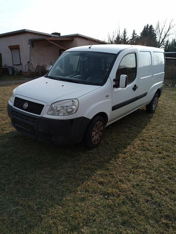 Gebraucht Fiat Doblò 78 PS (57 kW) 2008 Weiß Van / Kleinbus