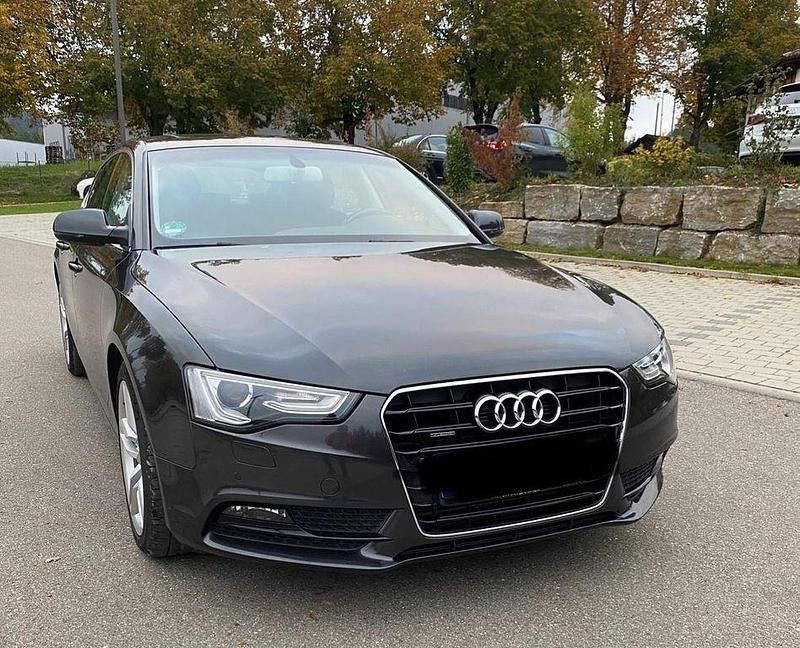 Grau Gebraucht 2013 Audi A5 Sportback Sport Limousine | 8.199 € (Guter Preis) - Bild 1/4