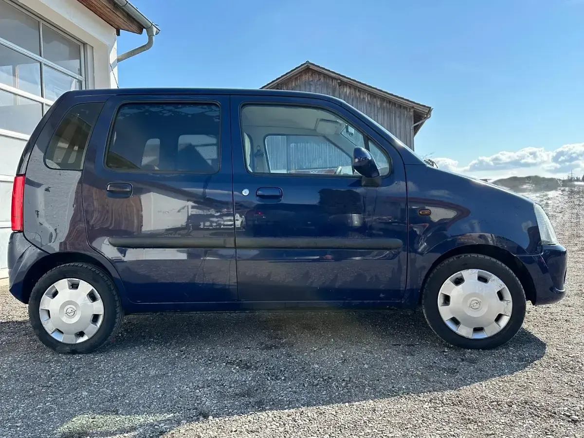 Gebraucht Opel Agila 60 PS (44 kW) 2004 Blau Van / Kleinbus