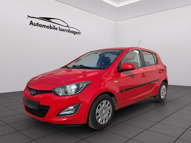 Gebraucht Hyundai i20 Edition 86 PS (63 kW) 2013 Rot Kleinwagen