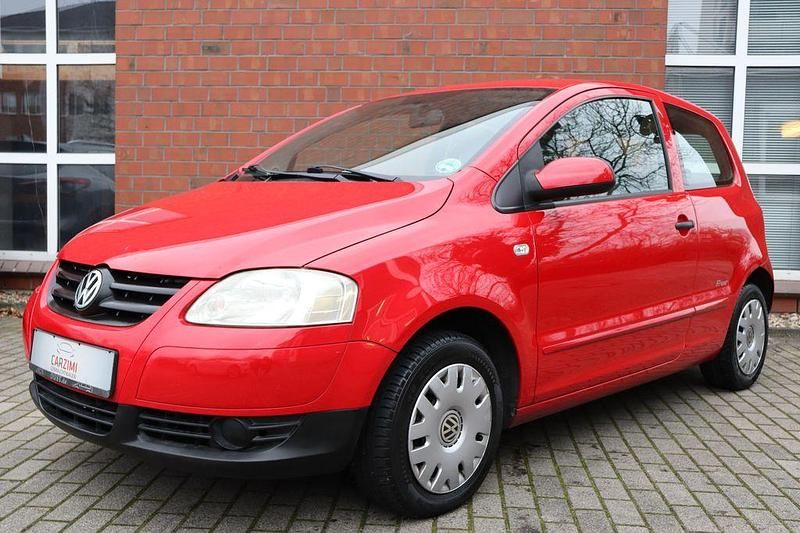 Gebraucht VW Fox 54 PS (39 kW) 2009 Rot Kleinwagen
