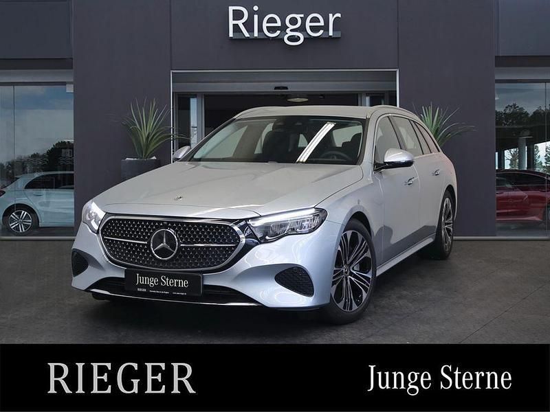 Silver metallic Gebraucht 2024 Mercedes E300 Avantgarde Kombi | 43.899 € (Guter Preis) - Bild 1/4