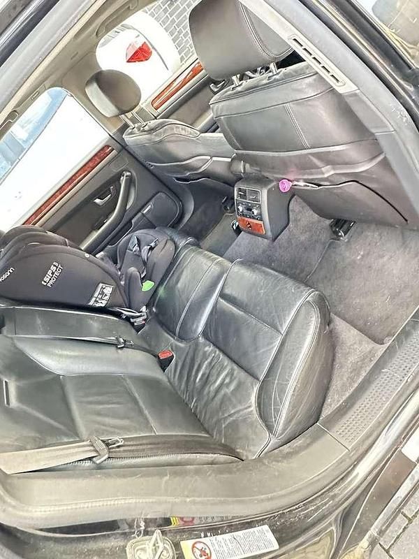 Gebraucht Audi A8 275 PS (202 kW) 2004 Limousine