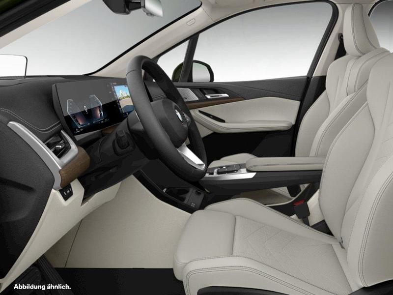 Gebraucht BMW 223 Active Tourer Comfort Edition 197 PS (144 kW) 2025 Van / Kleinbus
