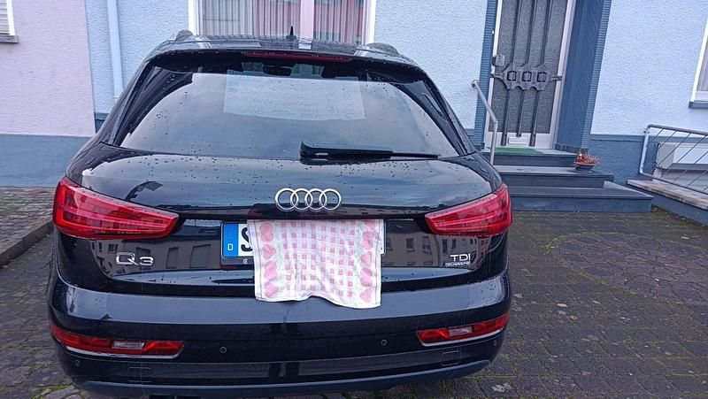 Schwarz Gebraucht 2017 Audi Q3 Sport SUV | 18.000 € (Guter Preis) - Bild 1/4