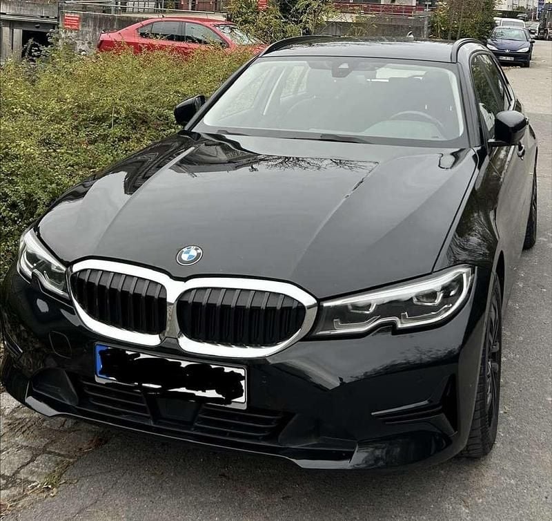 Gebraucht BMW 330 Advantage 265 PS (194 kW) 2020 Schwarz Kombi