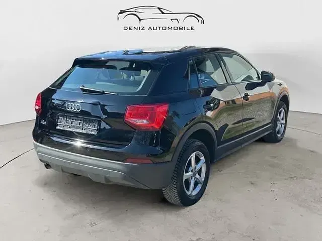 Gebraucht Audi Q2 Basis 116 PS (85 kW) 2018 Schwarz SUV