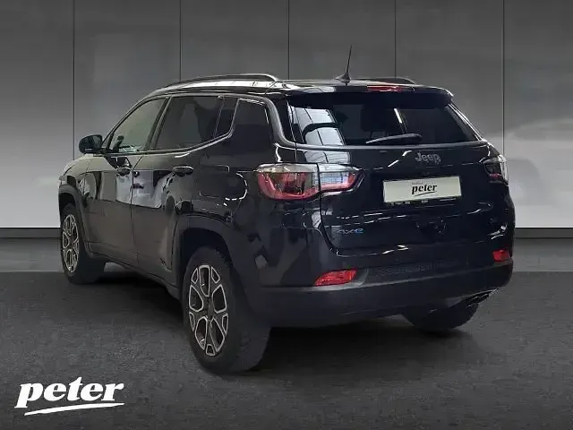 Usado Jeep Compass 241 HP (177 kW) 2021 Preto SUV