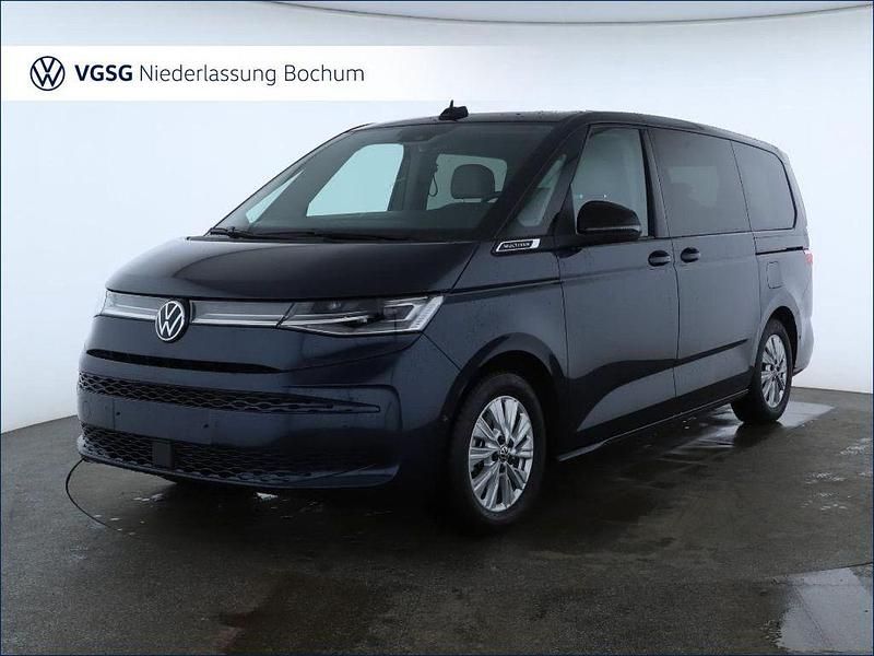 Gebraucht VW Multivan Life 150 PS (110 kW) 2024 Blau Van