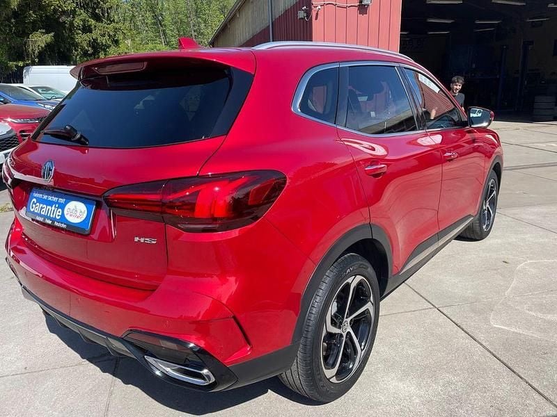 Second-hand MG HS 162 CP (119 kW) 2024 Roșu SUV