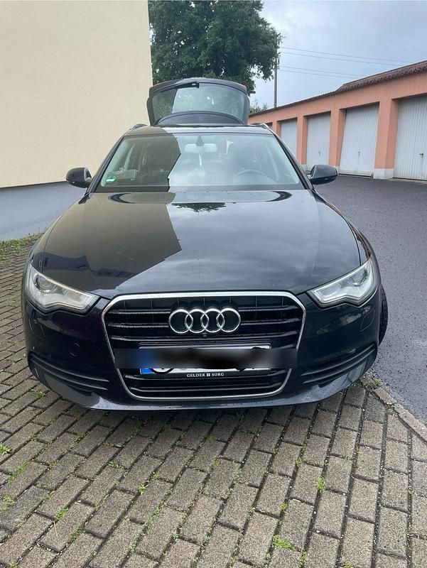 Schwarz Gebraucht 2012 Audi A6 Kombi | 10.990 € (Guter Preis) - Bild 1/4