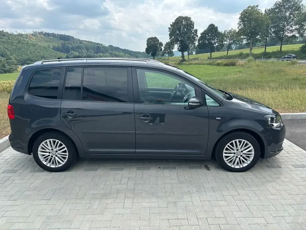 Gebraucht VW Touran 105 PS (77 kW) 2015 Grau Van / Kleinbus