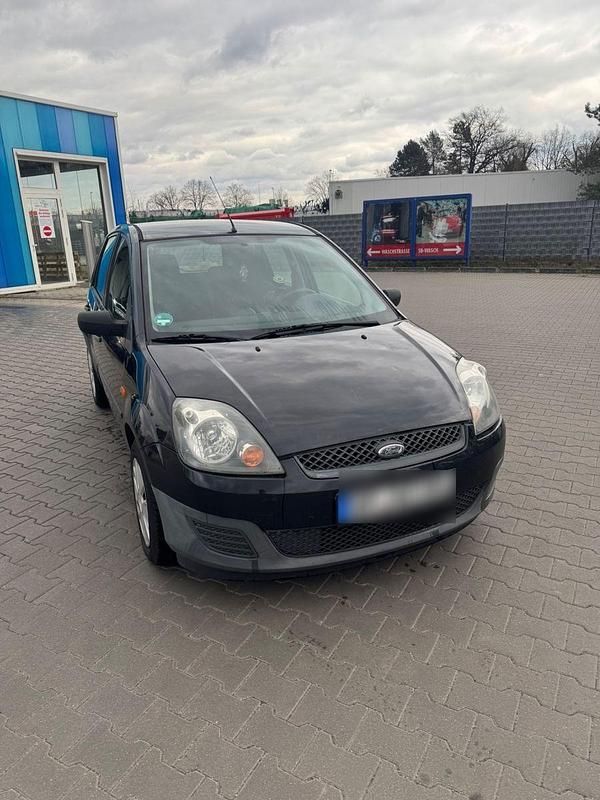 Gebraucht Ford Fiesta Ambiente 80 PS (58 kW) 2006 Schwarz Kleinwagen