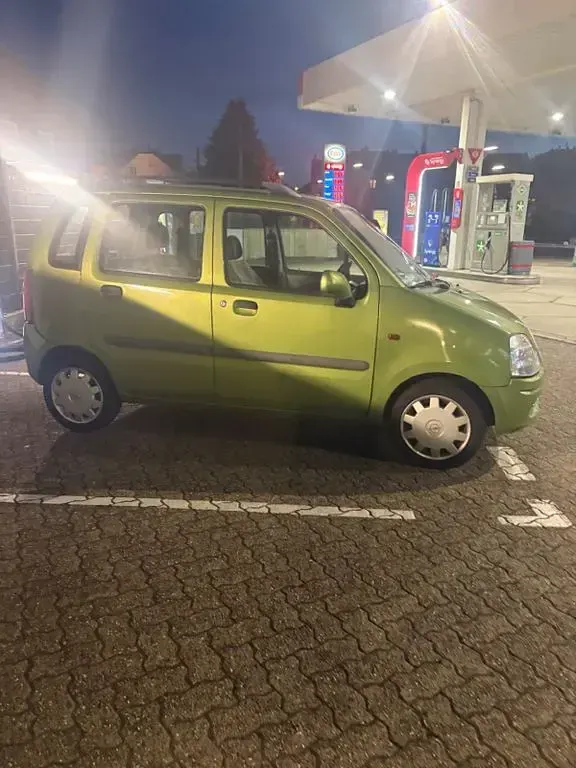 Gebraucht Opel Agila 58 PS (42 kW) 2002 Grün Van / Kleinbus