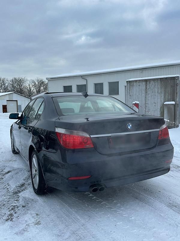 Gebraucht BMW 525 192 PS (141 kW) 2003 Blau Limousine