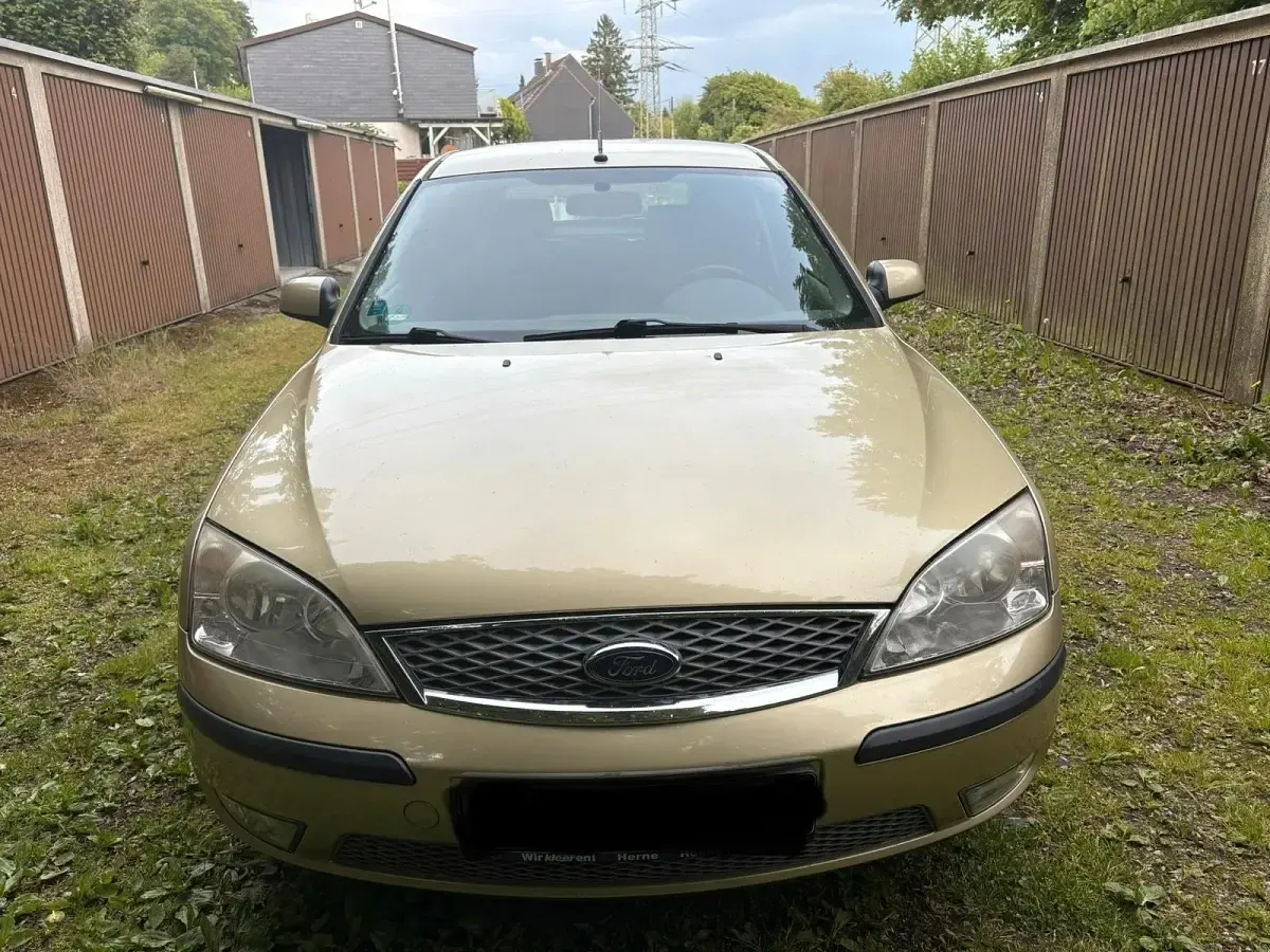 Używany Ford Mondeo 125 KM (91 kW) 2007 Beżowy Sedan/Limuzyna