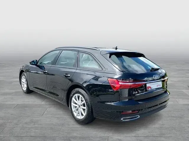Gebraucht Audi A6 Ambiente 204 PS (150 kW) 2022 Mythosschwarz metallic Kombi