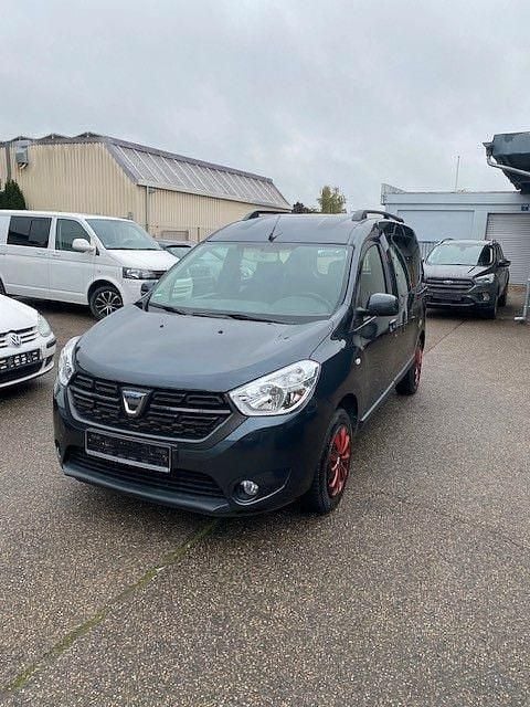 Grau Gebraucht 2018 Dacia Dokker Comfort Van | 10.200 € (Guter Preis) - Bild 1/4