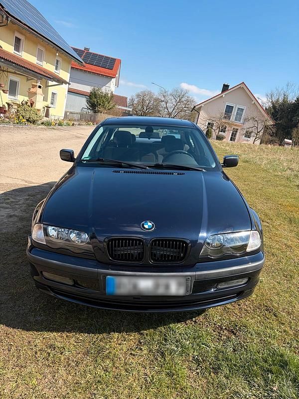 Gebraucht BMW 320 150 PS (110 kW) 1999 Blau Limousine