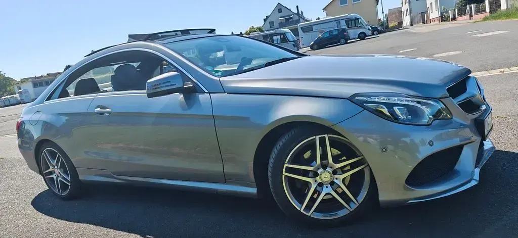 Używany Mercedes E250 AMG 211 KM (155 kW) 2015 Szary Coupe