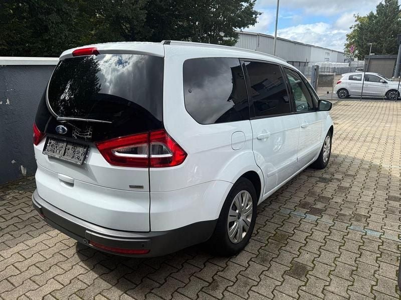 Gebraucht Ford Galaxy Trend 160 PS (117 kW) 2012 Weiß Van / Kleinbus