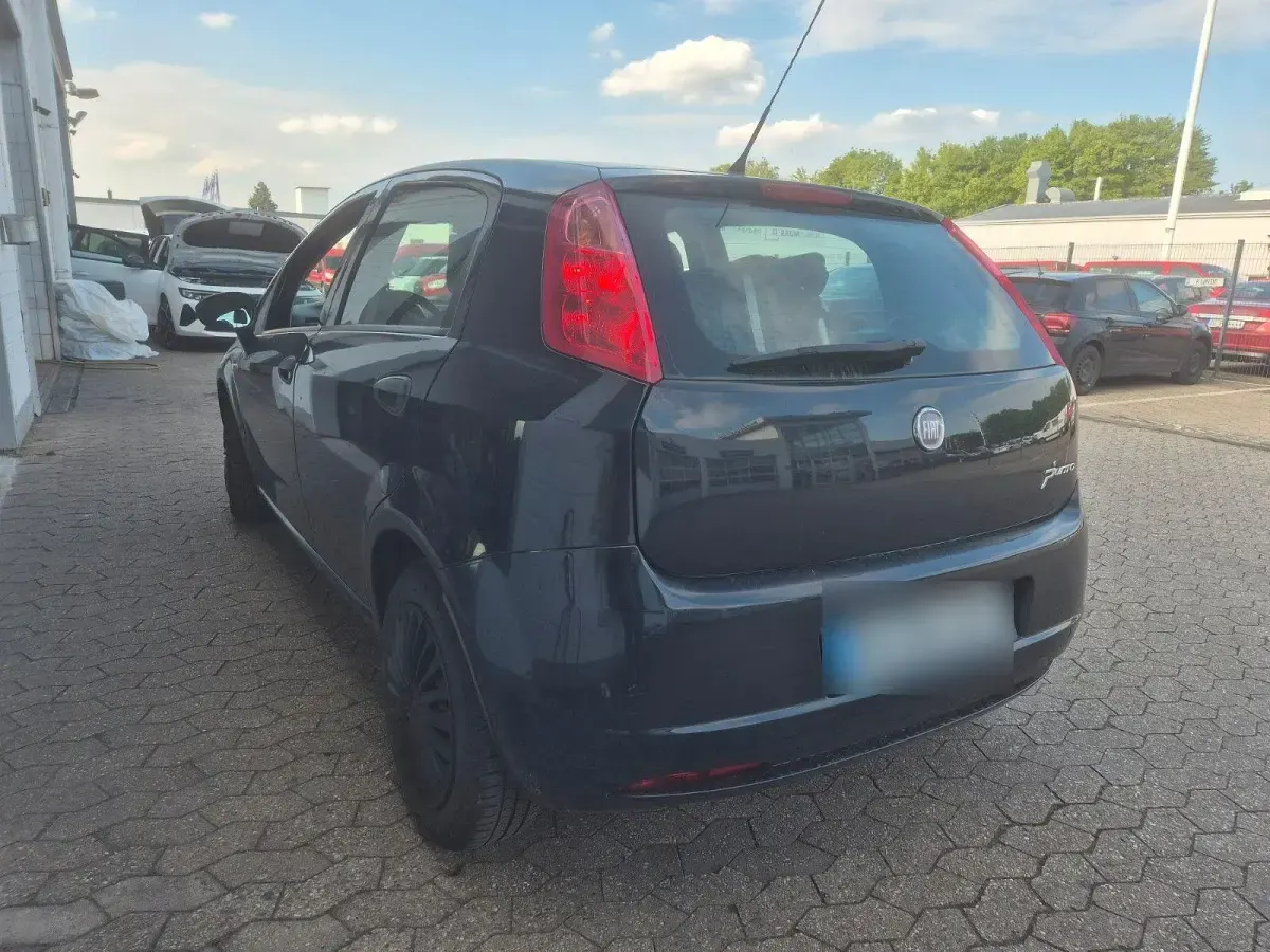 Gebraucht Fiat Grande Punto Active 65 PS (47 kW) 2009 Blau Kleinwagen