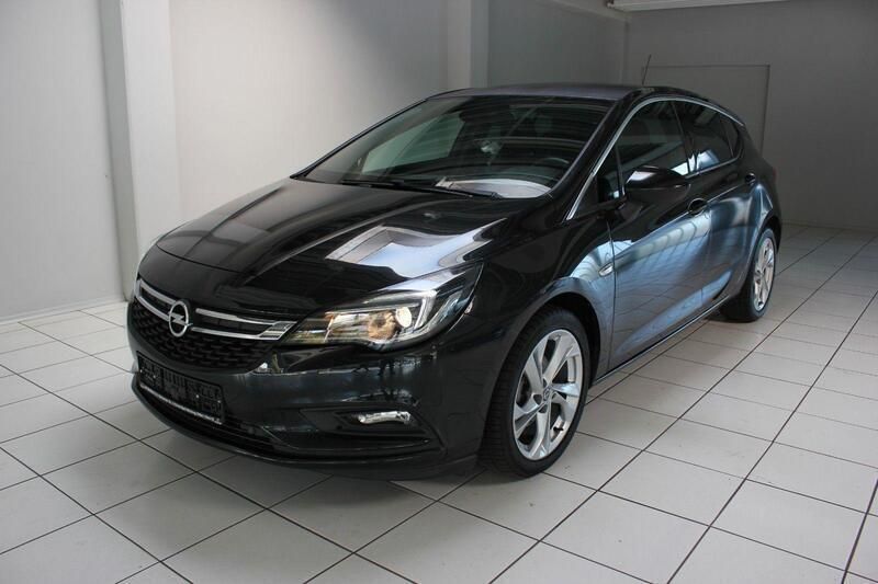 Schwarz Gebraucht 2015 Opel Astra Dynamic Limousine | 9.299 € (Fairer Preis) - Bild 1/4
