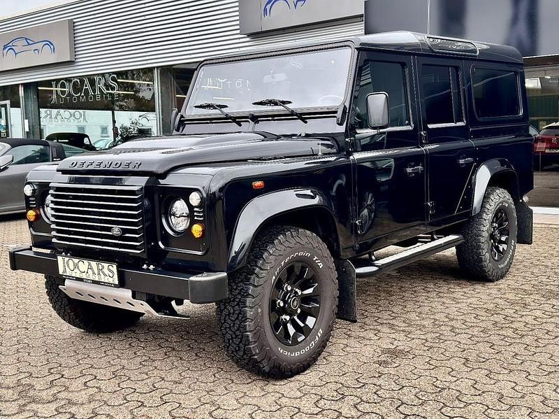 Schwarz Gebraucht 2016 Land Rover Defender SE SUV | 72.950 € (Etwas zu teuer) - Bild 1/4