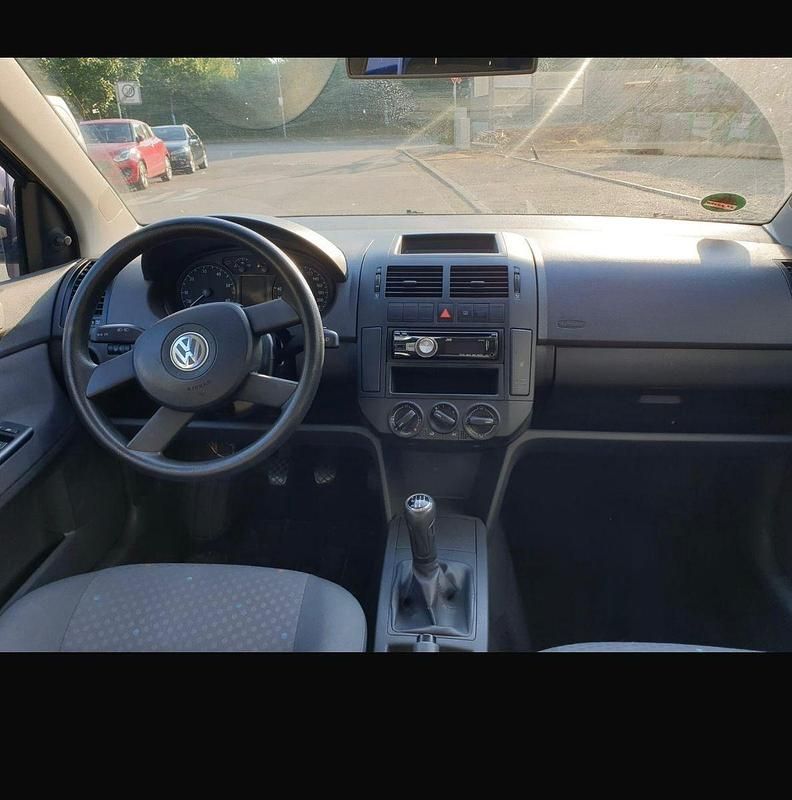 Schwarz Gebraucht 2004 VW Polo Basis Limousine | 700 € (Superpreis) - Bild 1/4