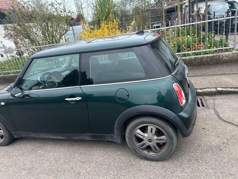 Second-hand Mini ONE 90 CP (66 kW) 2006 Verde Hatchback