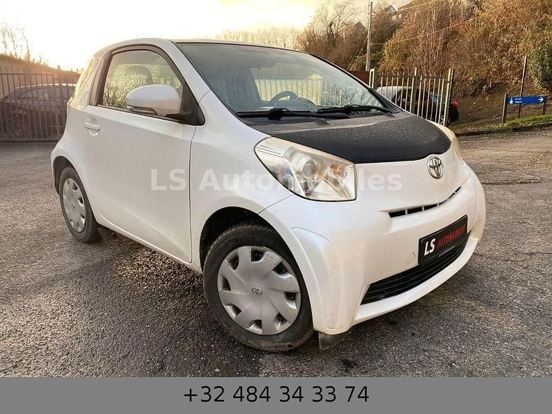 Gebraucht Toyota iQ 68 PS (50 kW) 2010 Weiß Kleinwagen