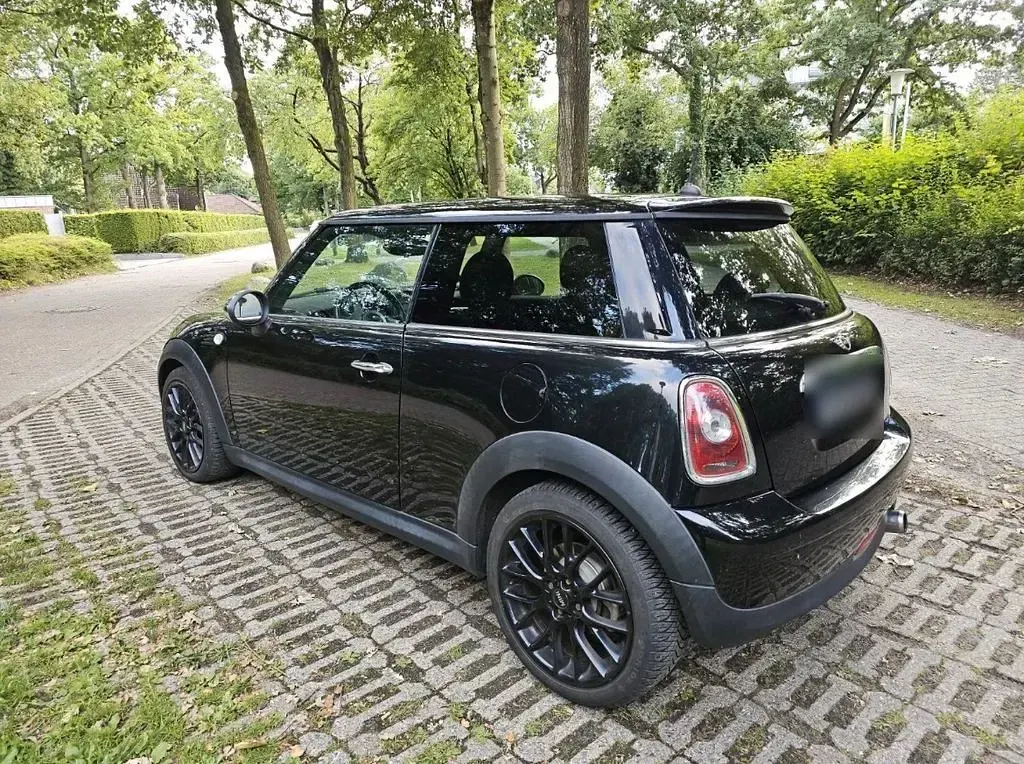 Używany Mini Cooper 109 KM (80 kW) 2009 Czarny Hatchback