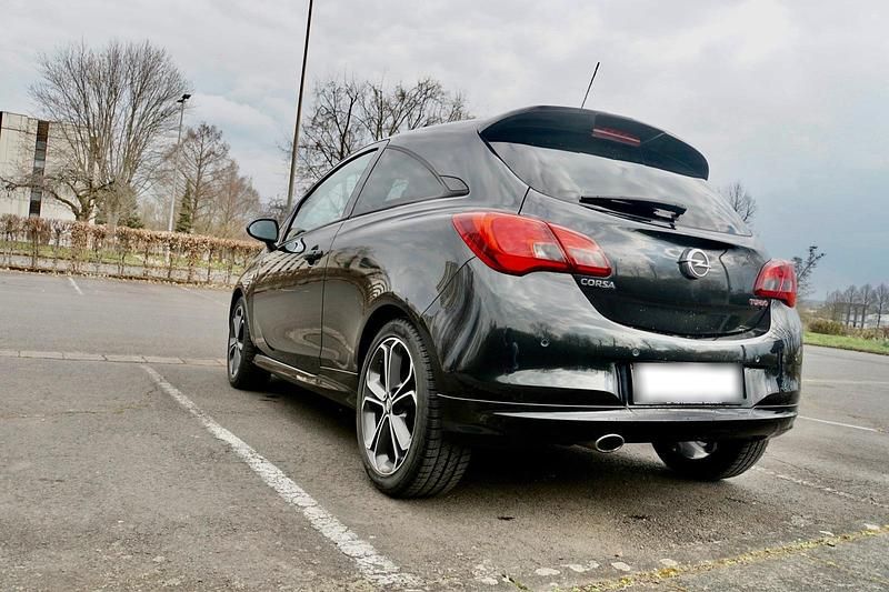 Gebraucht Opel Corsa OPC 150 PS (110 kW) 2016 Schwarz Kleinwagen