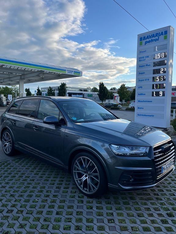 Gebraucht Audi Q7 Ambiente 286 PS (210 kW) 2018 Grau SUV