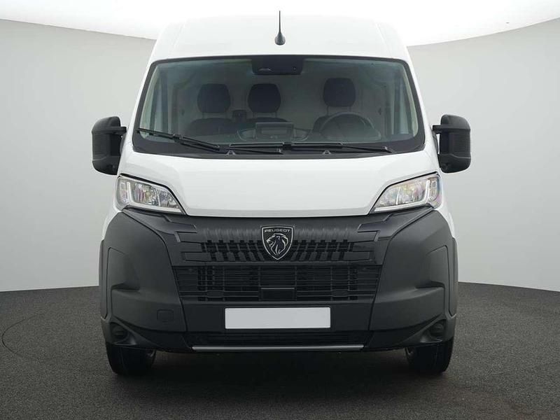 Gebraucht Peugeot Boxer 140 PS (102 kW) 2025 Weiß Van