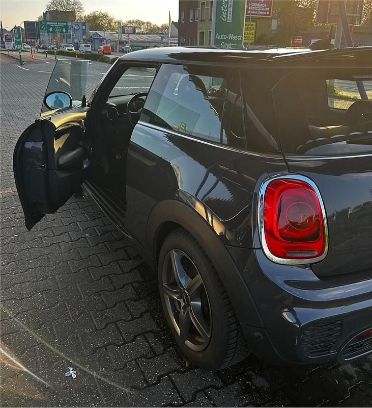 Gebraucht Mini John Cooper Works 170 PS (125 kW) 2017 Grau Kleinwagen